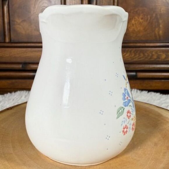 Vintage Country Cornflower Scalloped Mouth Full Belly Creamer - Picture 6 of 9